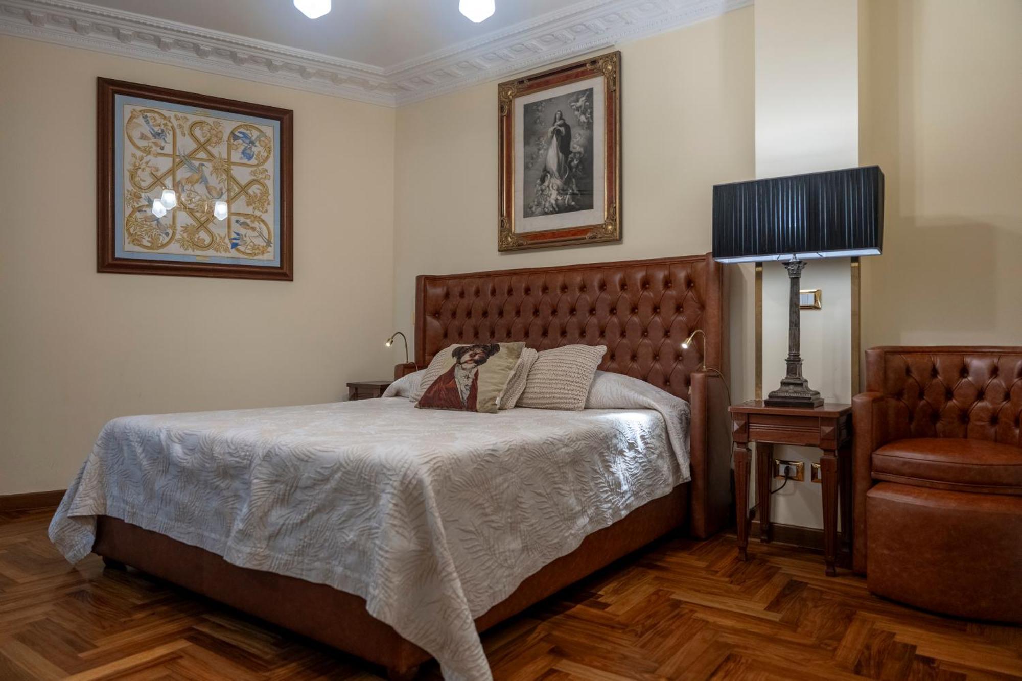 Regal House Roma Capucci 6 Hotel Exterior photo